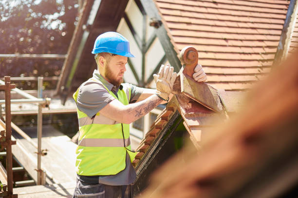 Best Residential Roofing Contractor  in Altamont, IL